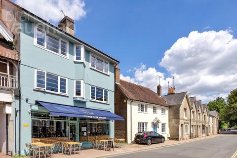 High Street, Hurstpierpoint... 2 bed flat for sale