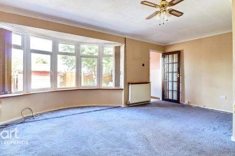 Kirkstead Road, Bury St Edmunds 4 bed semi