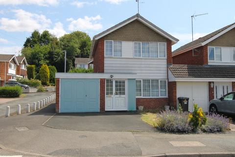 Tennyson Way, Kidderminster, DY10 3 bed link detached house for sale