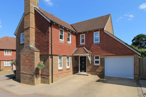 Rosemary Gardens, Burwash, TN19 4 bed detached house for sale