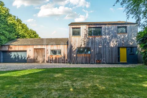 Stratford Road, Cosgrove, MK19 3 bed detached house for sale
