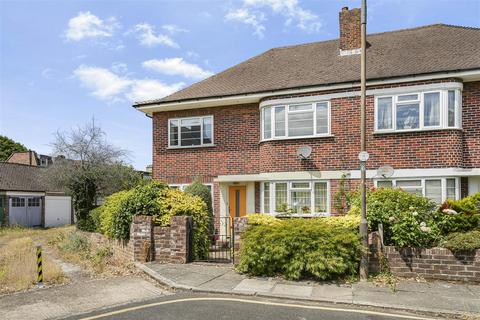 Parkfields Avenue, West Wimbledon SW20 2 bed maisonette for sale