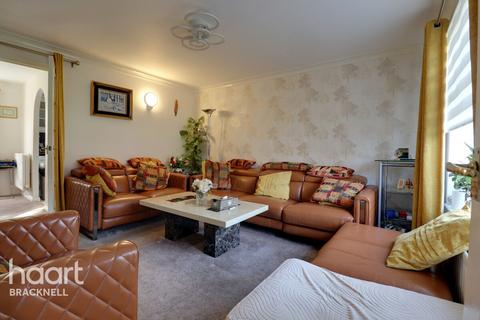 Pakenham Road, Bracknell 3 bed end of terrace house for sale