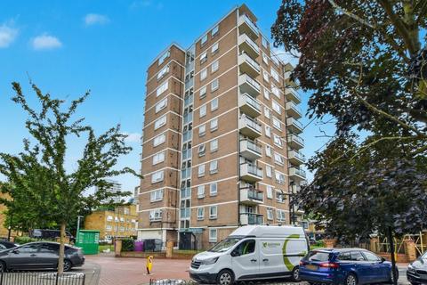 Flat 39 Colebrook House, Ellesmere... 2 bed flat for sale