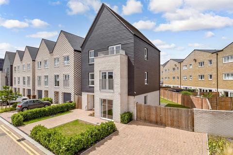 Providence Avenue, Rochester, Kent 4 bed detached house for sale