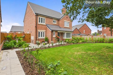 Landmark Close, Market Drayton TF9 4 bed detached house for sale