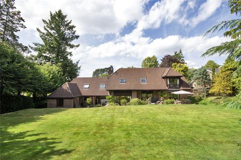 Brassey Road, Oxted, Surrey, RH8 5 bed detached house for sale