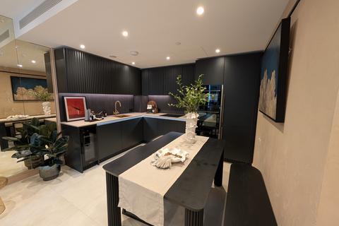 Ponton Road, London SW11 2 bed apartment for sale