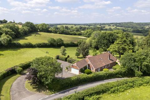 Carricks Hill, Heathfield TN21 4 bed detached house for sale