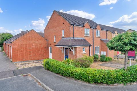 Siskin Close, Royston SG8 2 bed semi