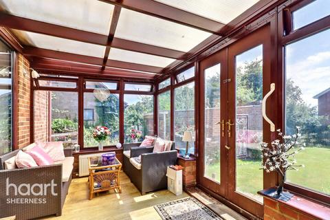 Sea Approach, Warden 4 bed chalet for sale