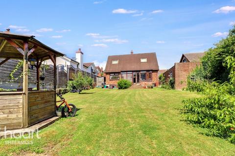 Sea Approach, Warden 4 bed chalet for sale