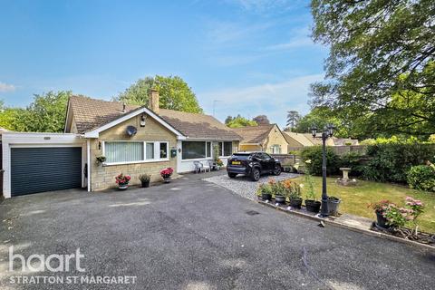 High Street, Swindon 3 bed detached bungalow for sale