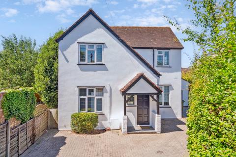 Nicol Road, Gerrards Cross SL9 3 bed detached house for sale