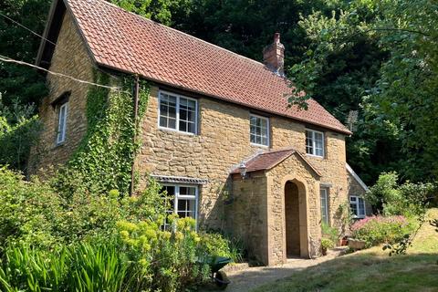East Chinnock 4 bed cottage for sale