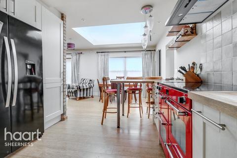 Elmley Road, Minster 4 bed detached bungalow for sale