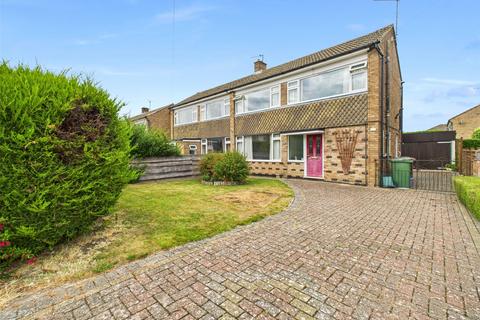 Cherry Tree Road, Oxfordshire OX39 3 bed semi