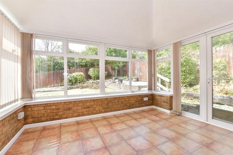 Grange Drive, Newport PO30 2 bed detached bungalow for sale