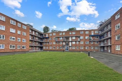 High Street South, Bedfordshire LU6 Studio for sale