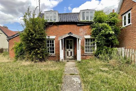 Common Road, Shelfanger 3 bed cottage for sale