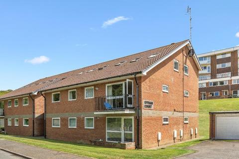 Surrey Road, Seaford BN25 2 bed flat for sale