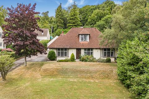 Cheltenham Road, Stroud GL6 4 bed detached bungalow for sale
