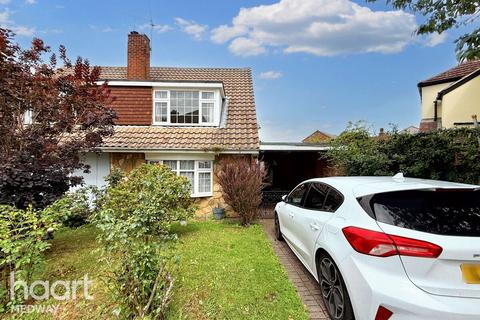 Norah Lane, Rochester 3 bed semi