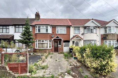 Ash Grove, Heston TW5 3 bed terraced house for sale
