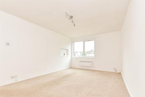 Pelham Way, Leatherhead, Surrey 1 bed apartment for sale
