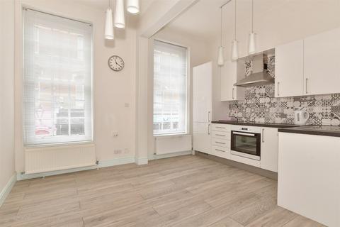 High Street, Rochester, Kent 1 bed apartment for sale