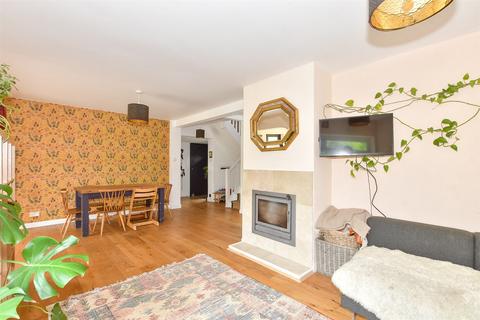 Bramleys, Lewes BN7 4 bed detached house for sale
