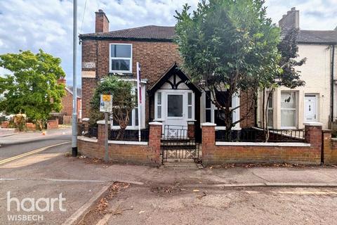 Norwich Road, Wisbech 3 bed end of terrace house for sale