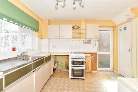 Darlinghurst Road, Folkestone, Kent 3 bed detached house for sale