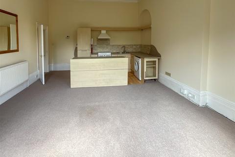 West Hill Road, Ryde, Isle of Wight 2 bed apartment for sale