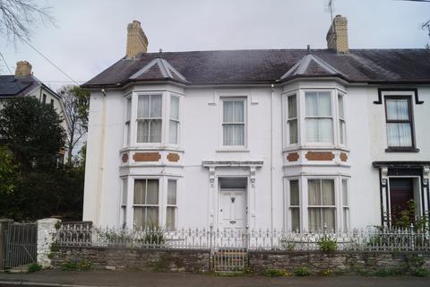 Lloyd's Terrace, Newcastle Emlyn SA38 6 bed semi