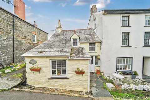 High Street, Boscastle 3 bed semi