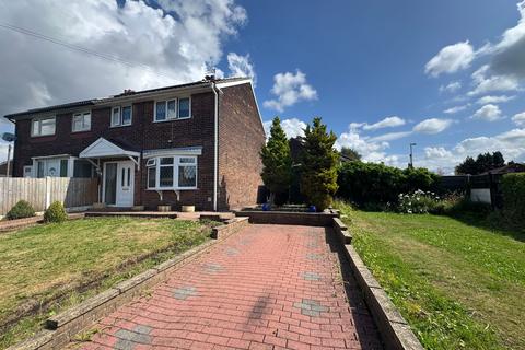 Meadowside Avenue, Manchester M28 3 bed semi