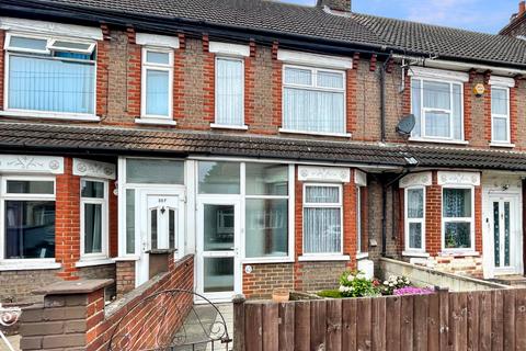 Beechwood Road, Luton, Bedfordshire... 3 bed terraced house for sale