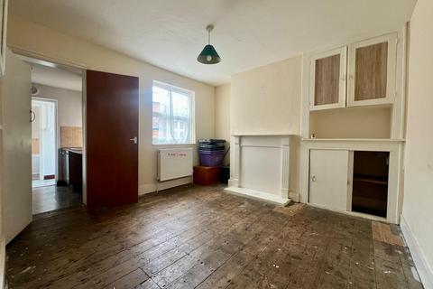 Mead Road, Folkestone, Kent 3 bed terraced house for sale