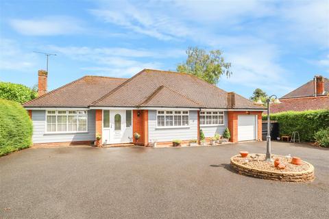 Red Lane, Burton Green, Kenilworth 3 bed detached bungalow for sale