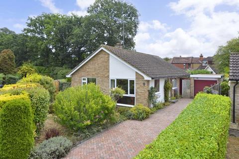 Orchard Gardens, Cranleigh 3 bed detached bungalow for sale