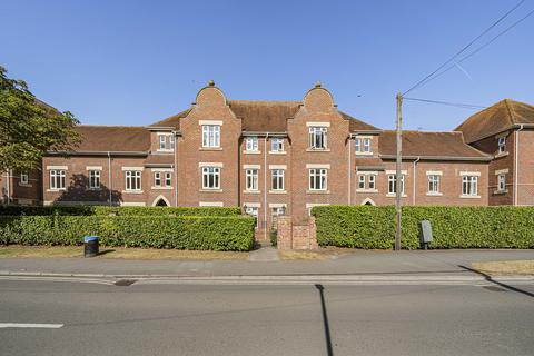 Walter Bigg Way, Wallingford, OX10 2 bed apartment for sale