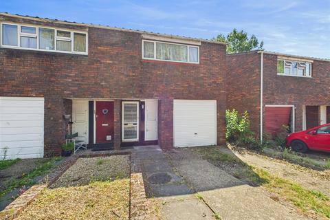 Brickett Close, Ruislip HA4 1 bed apartment for sale