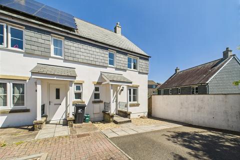 Carnglaze Close, Cornwall PL14 3 bed semi