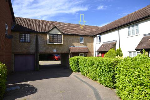 Hammonds Lane, Billericay 2 bed maisonette for sale