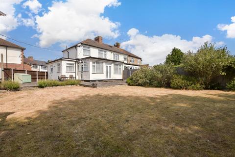Saunton Road, Hornchurch, Essex 3 bed end of terrace house for sale