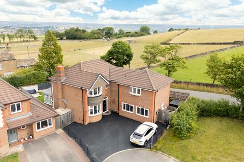 Moorfield Court, Grange Moor, WF4 4 bed detached house for sale