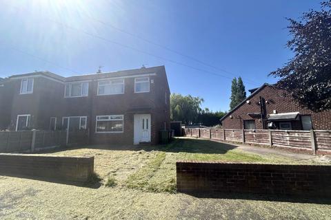 7 Fourth Avenue, Oldham, OL9 8PG 2 bed semi