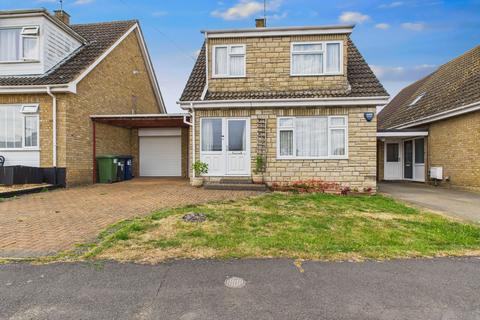 Hawthorn Road, Folksworth, PE7 3 bed link detached house for sale