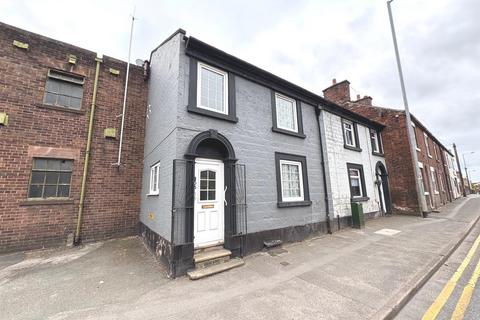 Buxton Road, Leek 3 bed end of terrace house for sale
